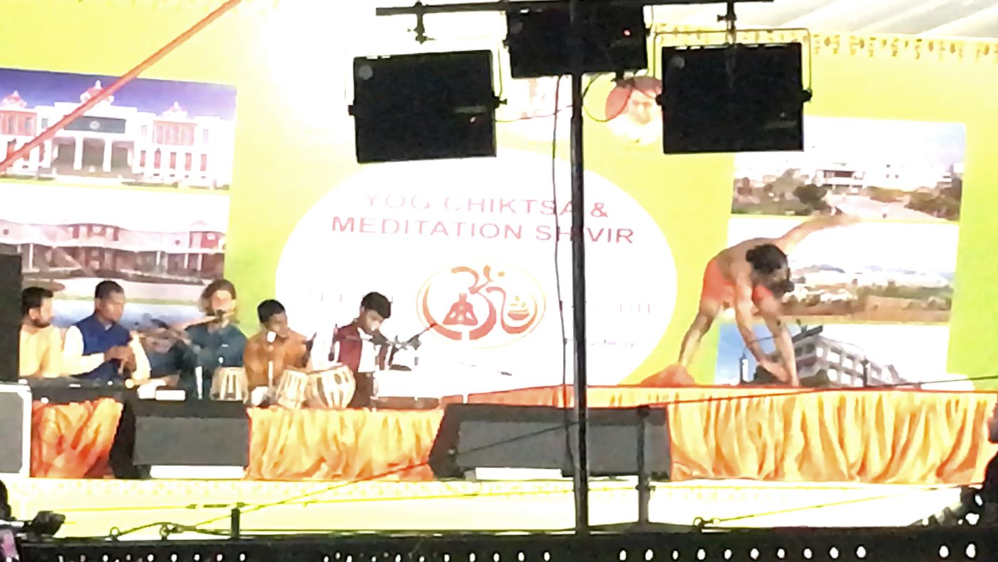 Fabrice de Graef in concerto al Yog Chiktsa & Meditation Shavir, evento Patanjali